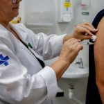 vacina-contra-dengue-comeca-a-ser-distribuida-no-para