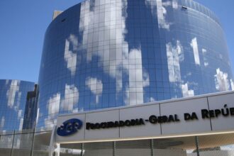 pgr-recorre-para-limitar-alcance-de-ampliacao-do-foro-privilegiado