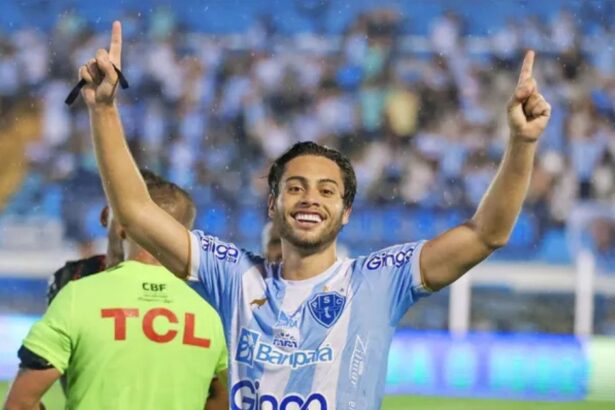 vilela-comenta-cartoes-no-paysandu-e-admite-ajustes