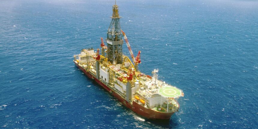 sonda-da-petrobras-chega-a-margem-equatorial-para-simulacao-do-ibama
