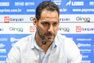 paysandu-mira-reforcos-certeiros-para-escapar-da-crise-na-serie-b