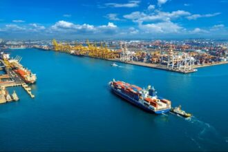 a-partir-do-porto-de-santana,-no-amapa,-produtos-da-amazonia-ganham-rota-direta-para-a-china