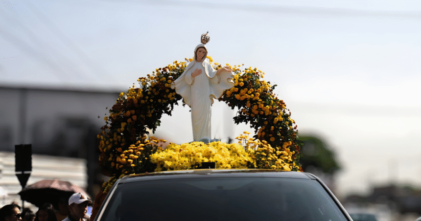 cirio-da-paz-no-bengui:-um-rio-de-fe-nas-ruas