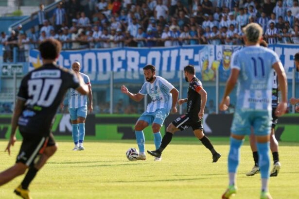 paysandu-tenta-encerrar-jejum-de-nove-anos-contra-crb-na-serie-b