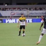 criciuma-vence-no-fim-e-aumenta-pressao-sobre-o-remo-na-serie-b