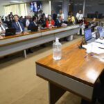 comissao-do-senado-aprova-isencao-do-ir-para-quem-ganha-ate-r$-5-mil