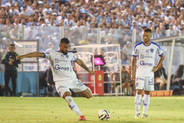 paysandu-perde-para-botafogo-sp-e-vive-drama-na-serie-b