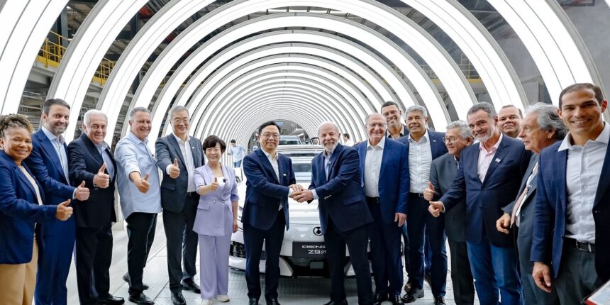 nova-fabrica-de-carros-eletricos-mostra-confianca-no-brasil,-diz-lula