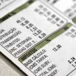 lei-que-garante-conta-de-luz-gratuita-para-familias-de-baixa-renda-e-sancionada