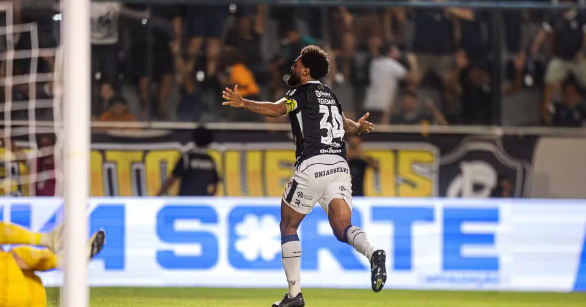remo-vence-athletico-pr-e-emenda-terceira-vitoria-seguida-na-serie-b
