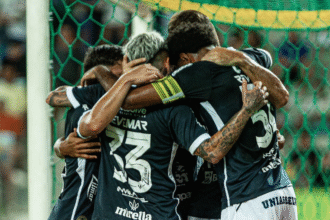 remo-depende-so-de-si-e-mira-o-acesso-apos-tropeco-da-chape
