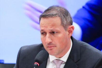 derrite-recua-apos-criticas-por-limitar-atuacao-da-policia-federal