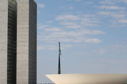 lider-da-bancada-ruralista-quer-incluir-acoes-do-mst-no-pl-antifaccao