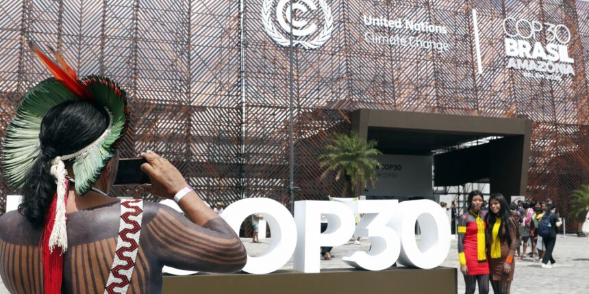 indigenas-do-mundo-cobram-na-cop30-centralidade-na-acao-climatica