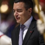 em-referendo,-equador-rejeita-instalar-bases-militares-estrangeiras