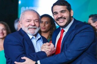 lula-indica-jorge-messias,-atual-agu,-para-vaga-de-barroso-no-supremo