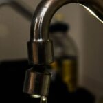 brasil-perde-6-mil-piscinas-de-agua-tratada-por-dia,-diz-estudo