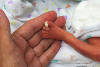 novembro-roxo:-a-luta-e-o-amor-pelos-bebes-prematuros