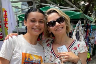 atriz-bianca-rinaldi-declara-se-encantada-por-belem-durante-agenda-cultural