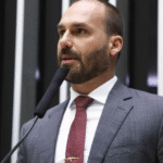 supremo-torna-eduardo-bolsonaro-e-paulo-figueiredo-reus