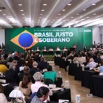 conselhao-entrega-a-lula-propostas-de-metas-de-desenvolvimento-do-pais