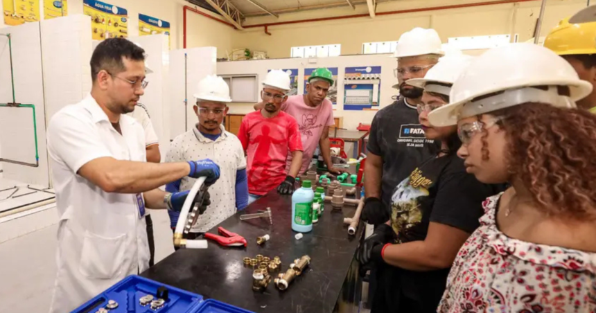 para-oferta-15.639-vagas-gratuitas-em-cursos-tecnicos-para-2026