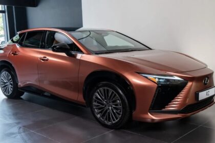 lexus-lanca-no-brasil-seu-primeiro-suv-100%-eletrico-por-r$-499.990