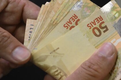 segunda-parcela-do-13o-salario-deve-ser-paga-ate-a-proxima-sexta-feira