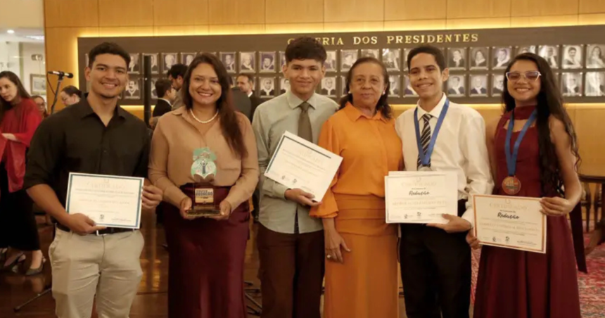 tjpa-premia-alunos-de-escolas-publicas-em-concurso-de-redacao