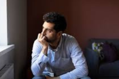 psicologo-explica-a-"dezembrite",-tristeza-comum-no-fim-do-ano