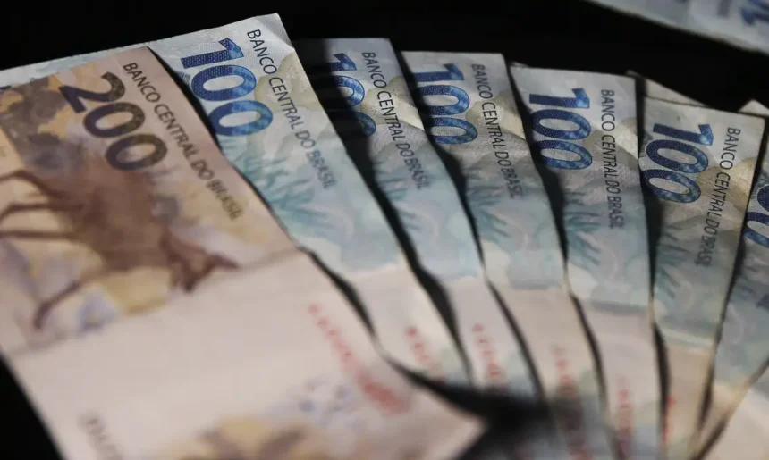 arrecadacao-federal-tem-alta-e-atinge-recorde-de-r$-226,8-bilhoes-em-novembro